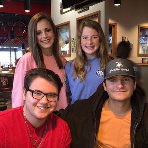 Meet your Posher, Jeannette